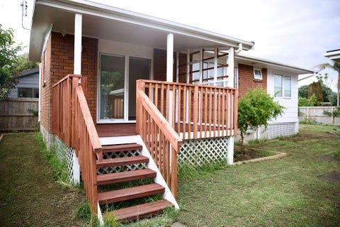 1A Kiwi Esplanade, Mangere Bridge, Auckland