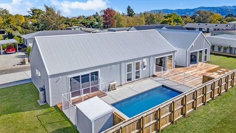 19B Madison Street, Carterton