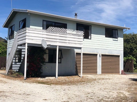 10 Huia Street, Waikawa, Picton