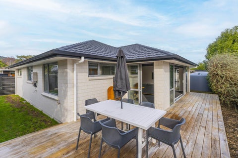 27A Oriwa Street, Waikanae