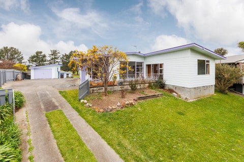 27 Parkland Crescent, Terrace End, Palmerston North