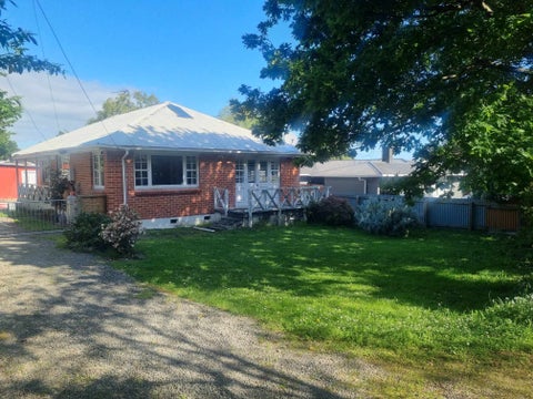 16 Watt Street, Featherston
