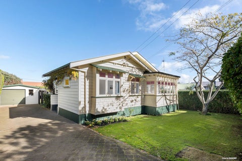 15 Princes Avenue, Mount Roskill, Auckland