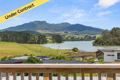 6 Te Whare Hauora Place, Raglan, Raglan