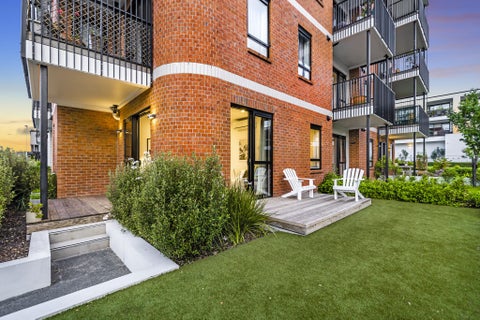 3/1G Sidney Wallingford Way, Hobsonville, Auckland