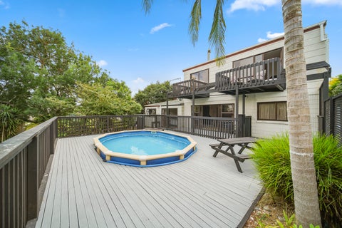 78 Racecourse Road, Waiuku, Waiuku