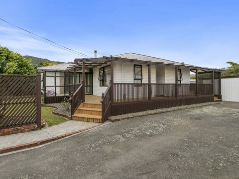 17 Roberts Street, Wainuiomata, Lower Hutt