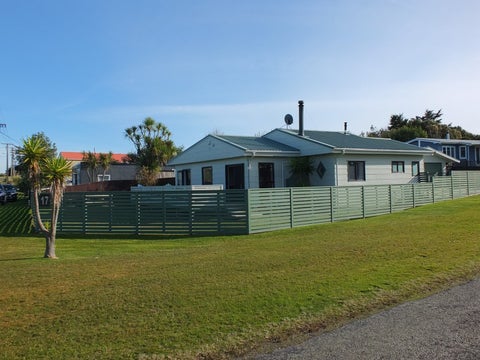 17 Dewe Terrace, Foxton Beach, Foxton
