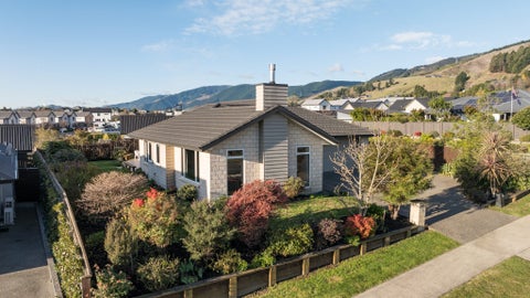43 Fairose Drive, Richmond