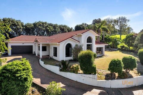 11 DAVIDSON AVE, TAMATERAU, WHANGAREI