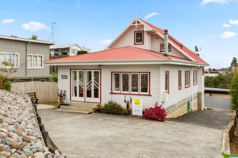 16A Long Street, Raglan, Raglan