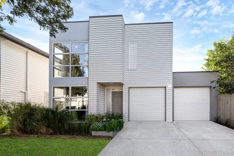 12 Phar Lap Crescent, Takanini, Auckland
