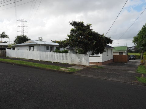 1/61 Beaubank Road, Kelston, Auckland