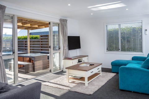 16 Tuscan Lane, Martinborough