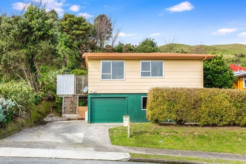 88 Arahura Crescent, Waitangirua, Porirua