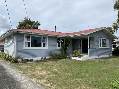 17 Lybster Street, Blenheim