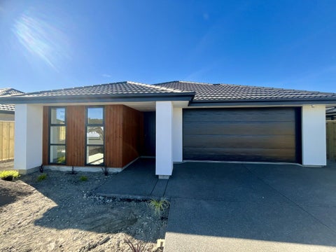 10 Mehrtens Crescent, Woodend, Woodend