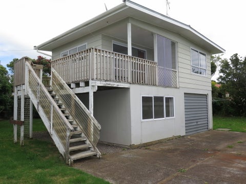24 John Street, Raglan, Raglan