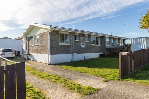12 Dipton Street, Kingswell, Invercargill