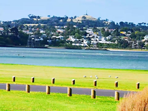 9 Claresholm Place, Mangere Bridge, Auckland