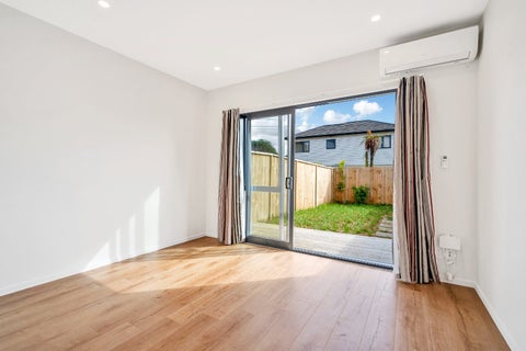 8/54 Swanson Road, Henderson, Auckland