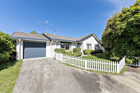 12 Clarion Place, Glendene, Auckland