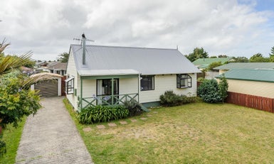 77 Arawhata Road, Paraparaumu