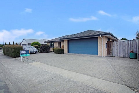 17 Hammill Grove, Stoke, Nelson