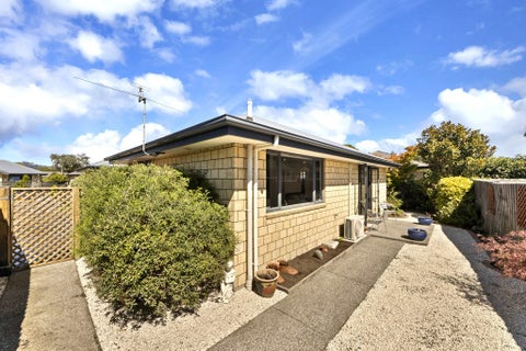 2A Ferndown Lane, Bromley, Christchurch