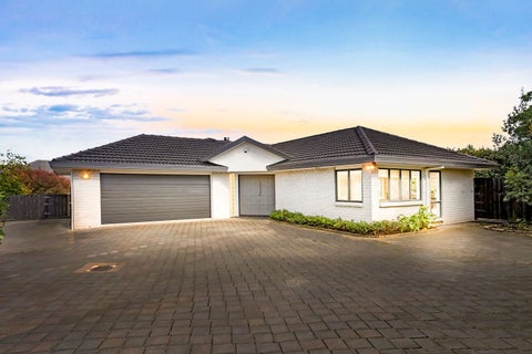 37 Rochester Crescent, Somerville, Auckland
