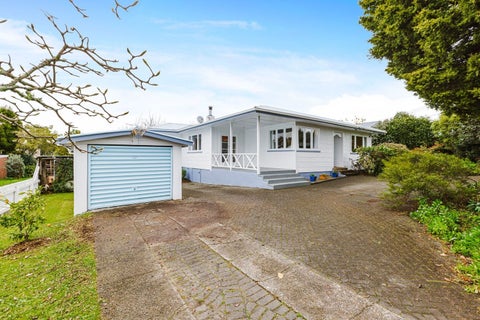 15 Albert Street, Papakura, Papakura