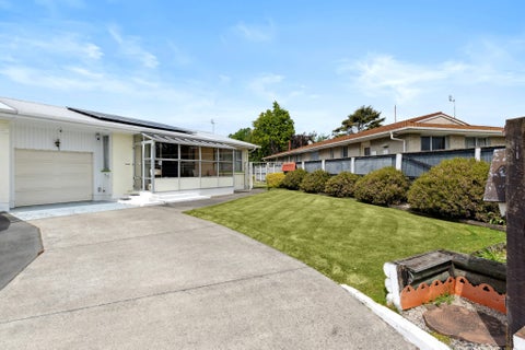 2/1 Nanette Street, Upper Riccarton, Christchurch