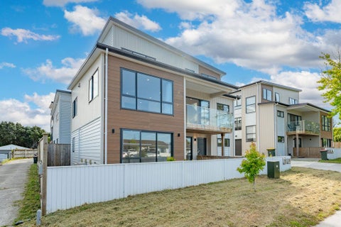 1/46 Cockayne Crescent, Sunnynook, Auckland