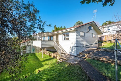 3 Tesla Place, Totara Vale, Auckland