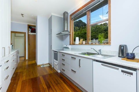 96 Heretaunga Square, Silverstream, Upper Hutt
