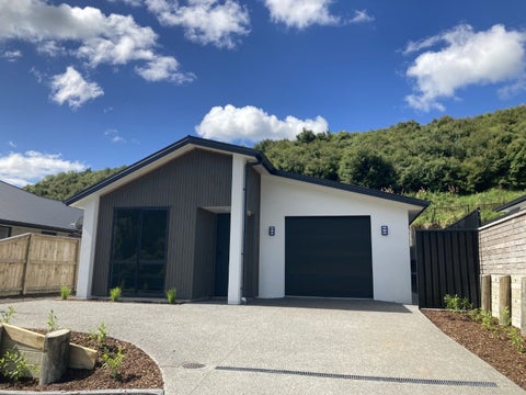 297 Lakes Boulevard, Pyes Pa, Tauranga