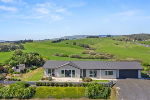 7B Three Streams Road, Raglan