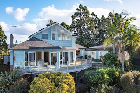 30 Arama Avenue, Titirangi, Auckland