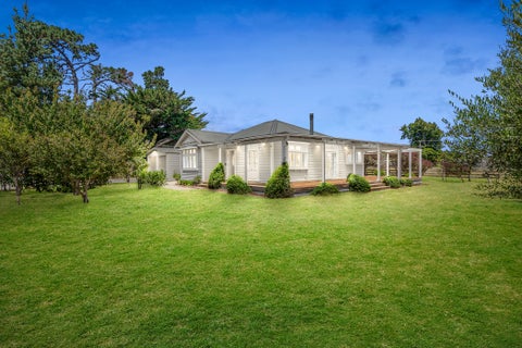 27/30 Regent Street, MARTINBOROUGH, Martinborough