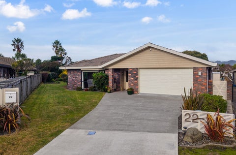 22 Pinewood Grove, Paraparaumu Beach, Paraparaumu