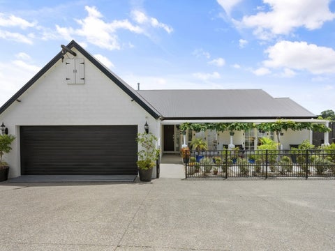 21 Broadwater Close, Pyes Pa, Tauranga