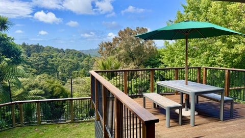 1114 Scenic Drive North, Swanson, Auckland