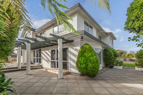 19 Waverton Terrace, Churton Park, Wellington
