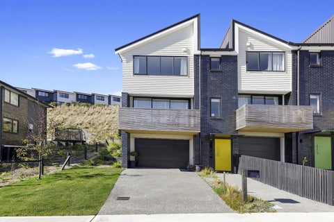 17 Holystone Road, Whitby, Porirua