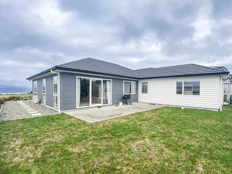 7 Boeing Way, Newlands, Wellington
