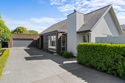 10 Lakebridge Place, Parklands, Christchurch