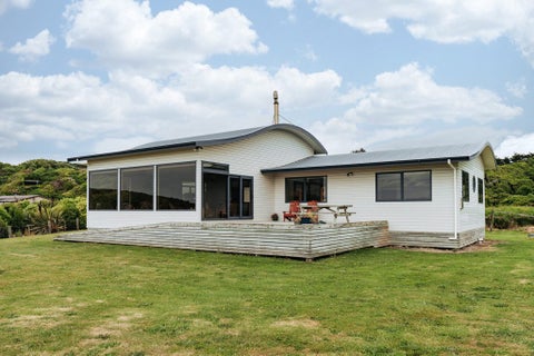 258 Jacks Bay Road, Hinahina, Owaka