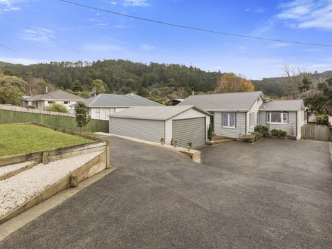 424 Stokes Valley Road, Stokes Valley, Lower Hutt