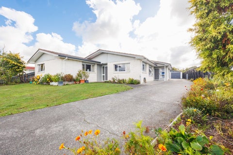 32 John F Kennedy Drive, Milson, Palmerston North