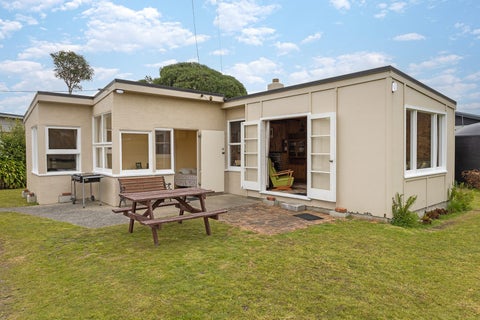 12 Poto Street, Aramoana, Port Chalmers